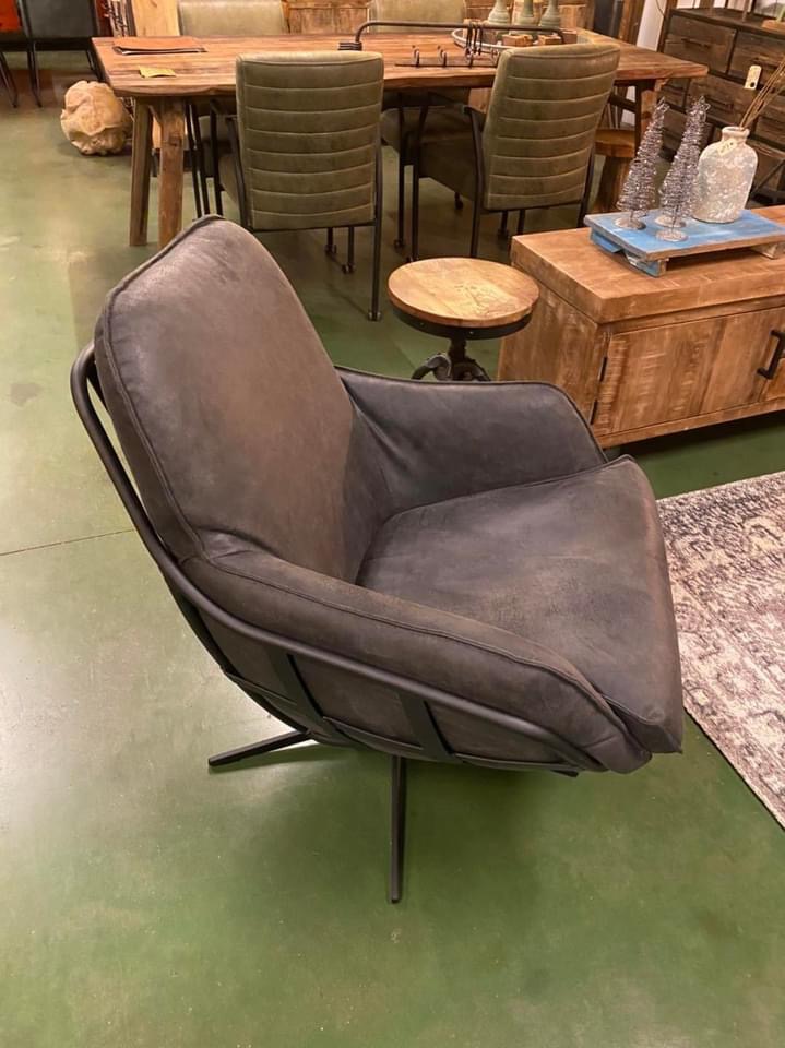 bank Kinderdag Afstoten industriele fauteuil 780 euro - Fauteuils - Banken - De Graef